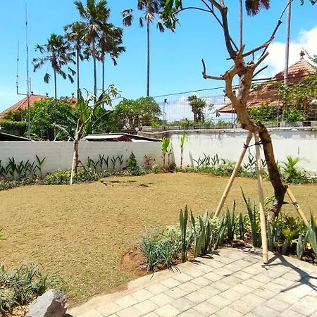 Na-Mi Guesthouse Canggu エクステリア 写真