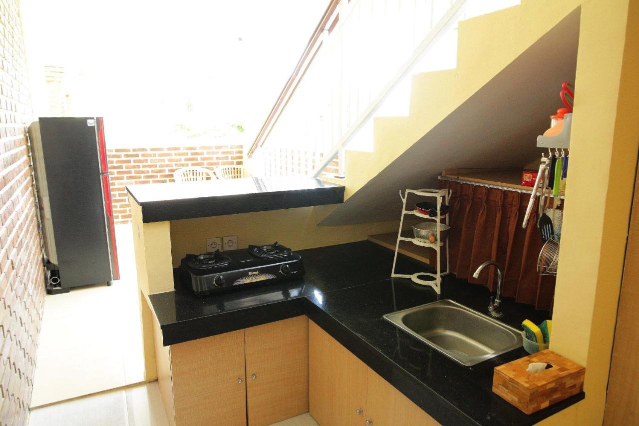 Na-Mi Guesthouse Canggu エクステリア 写真